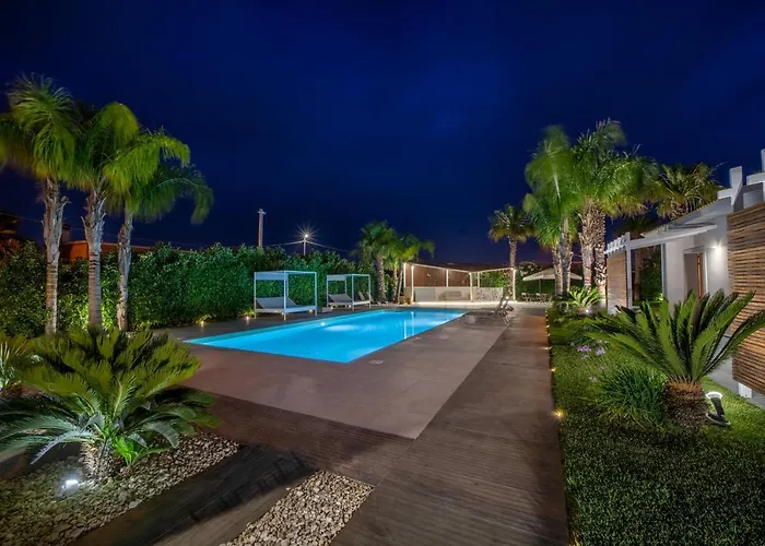 Aqua Venere Pool & Suites