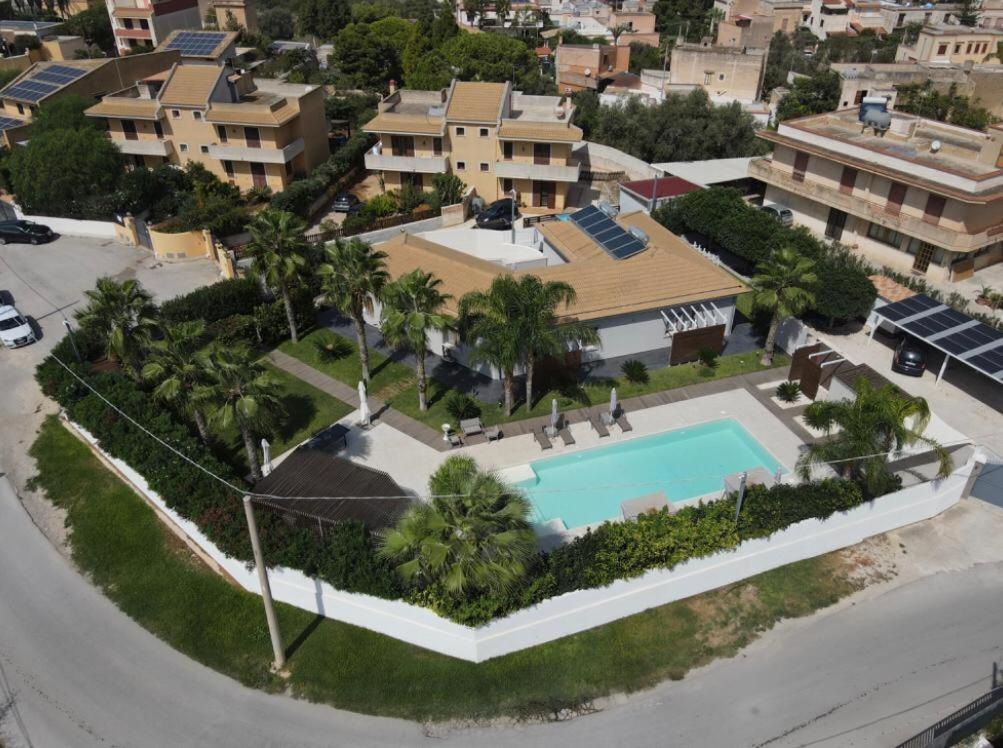 Aqua Venere Pool & * Marsala